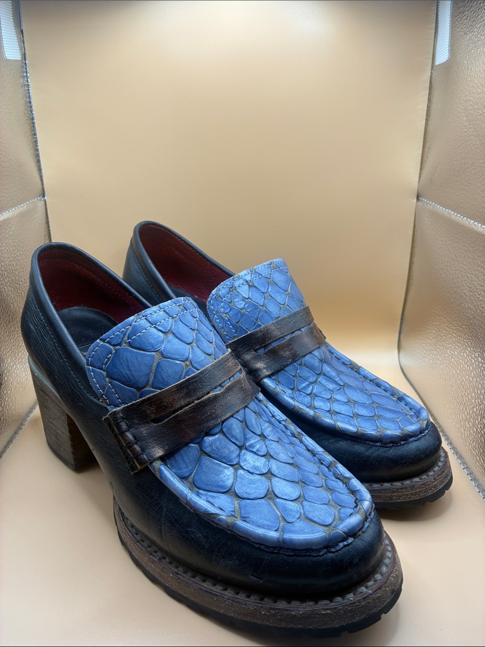 Freebird by Steven Bristol Blue Leather Chunky Heel Loafers Women’s Size 8